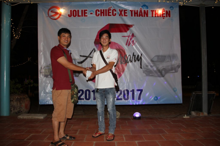 Jolie - Trên những nẻo đường Jolie - Trên những nẻo đường