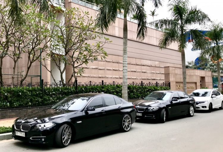 Cần thuê xe 5 chỗ tự lái