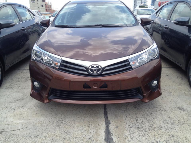 Toyota Corolla Altis 2014: ảnh thực tế tại Việt Nam