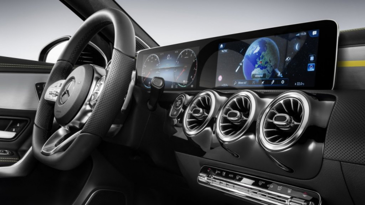 Chiếc Mercedes A-Class hybrid sẽ có phạm vi hoạt động 50 km thuần điện