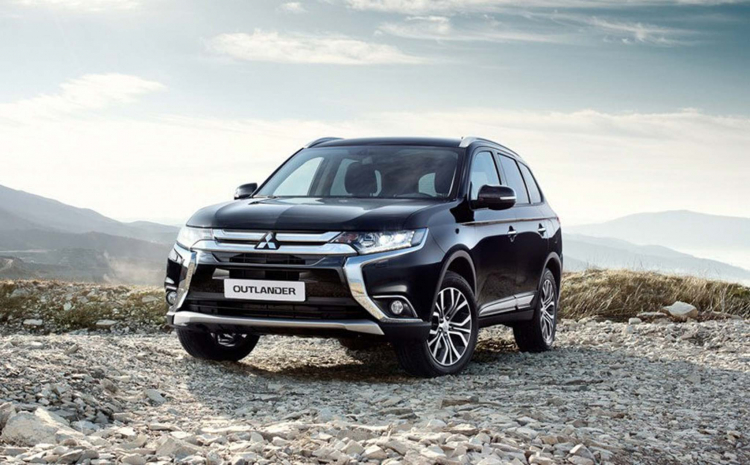 Mitsubishi Outlander 2017: 3 phiên bản, đều là 5+2, nhập Nhật, giá từ 983 triệu