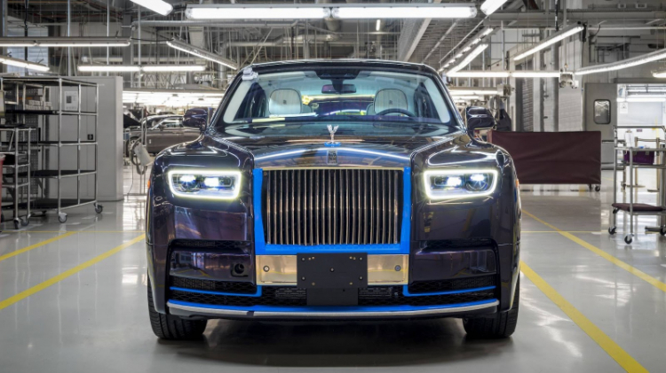 Chiêm ngưỡng Rolls-Royce Phantom 2018 đầu tiên trên thế giới