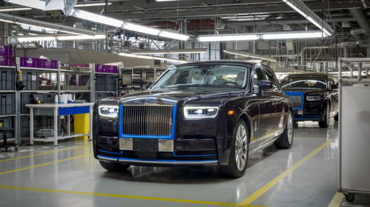 Chiêm ngưỡng Rolls-Royce Phantom 2018 đầu tiên trên thế giới