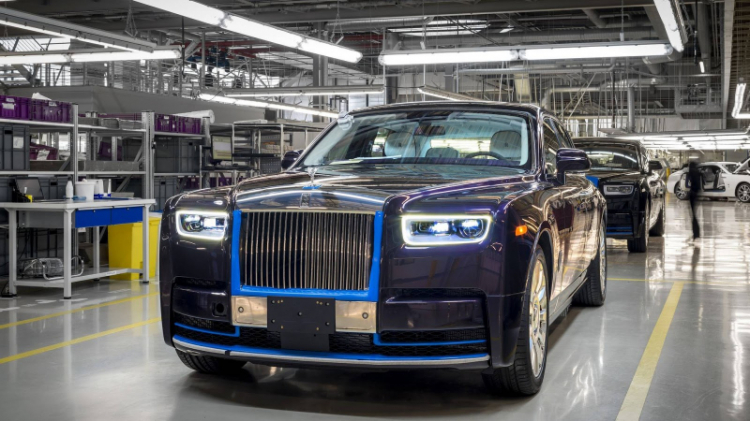 Chiêm ngưỡng Rolls-Royce Phantom 2018 đầu tiên trên thế giới