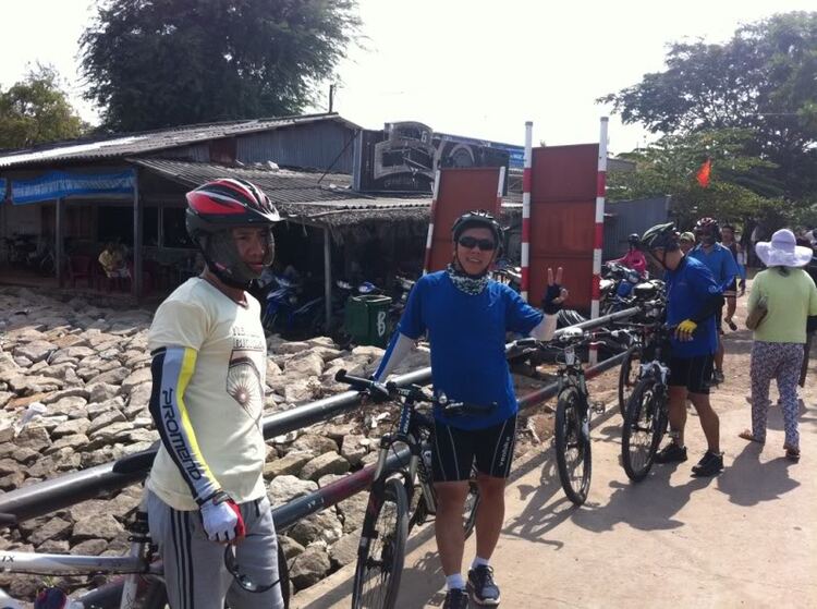 Vượt lên chính mình_ Tập IV_ MTB đổ bộ Vũng Tàu! ( Hình ảnh từ trang 20..) Vượt lên chính mình_ Tập IV_ MTB đổ bộ Vũng Tàu! ( Hình ảnh từ trang 20..)