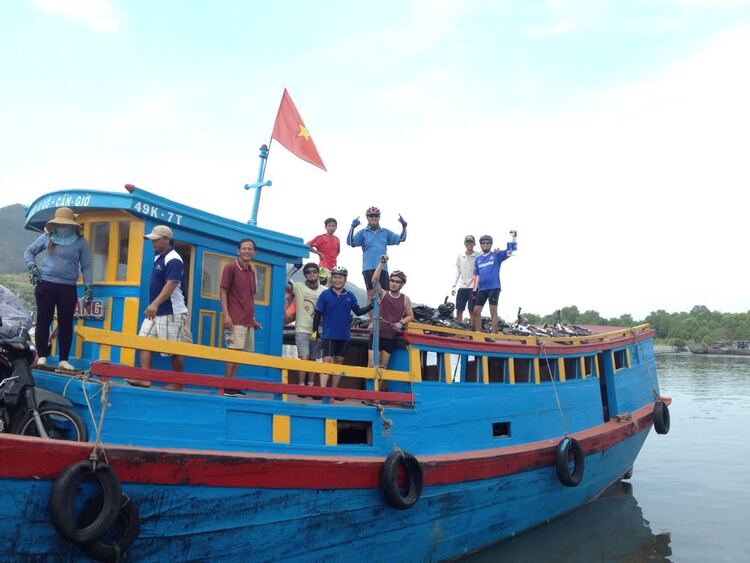 Vượt lên chính mình_ Tập IV_ MTB đổ bộ Vũng Tàu! ( Hình ảnh từ trang 20..) Vượt lên chính mình_ Tập IV_ MTB đổ bộ Vũng Tàu! ( Hình ảnh từ trang 20..)