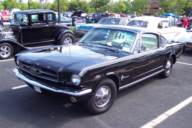 FORD MUSTANG (1962-1965)