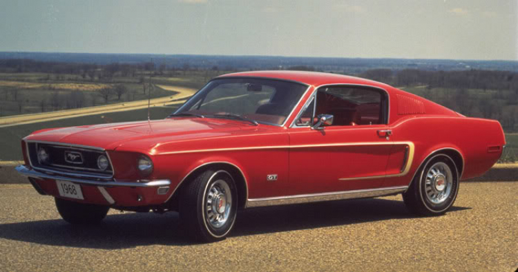 FORD MUSTANG (1966-1968)