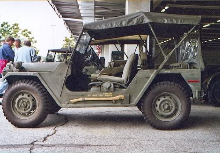 Xe Jeep 4x4 WD, lọai A2. Xe Jeep 4x4 WD, lọai A2.