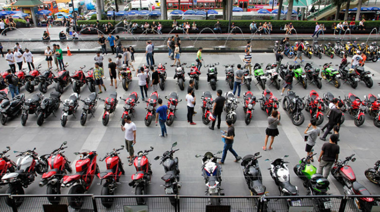 Nhìn sang Thái, háo hức chờ Lễ hội môtô lớn nhất Việt Nam