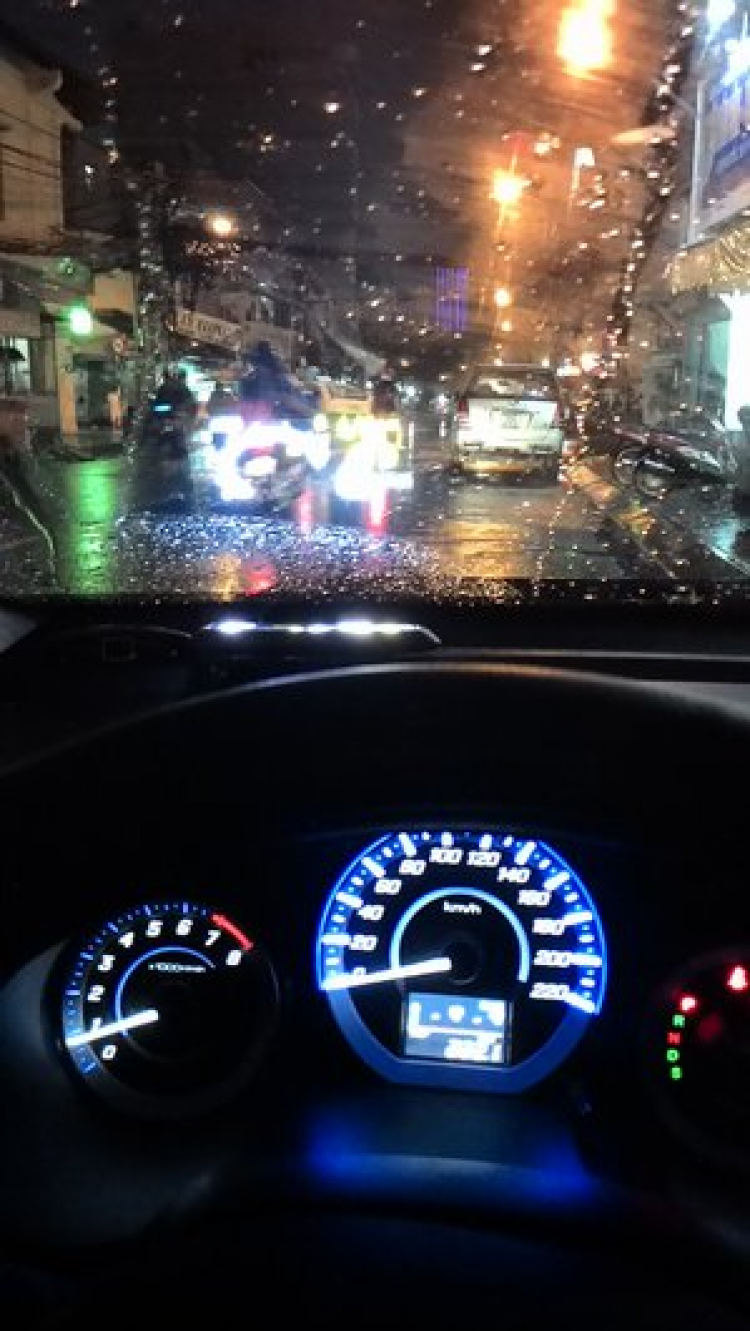 HUD cho E46 cùi chúi đây.