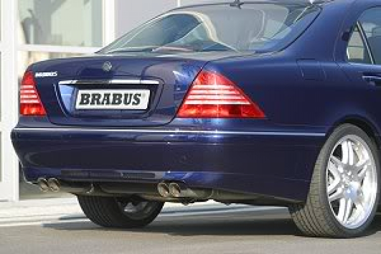 sự khác nhau giữa AMG và Brabus.