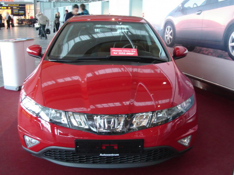 Civic 2006 cho các bác đang mong đợi !