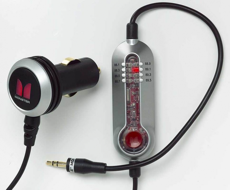 so sánh âm thanh giữa FM tránmition và jack 3.5mm móc từ FM