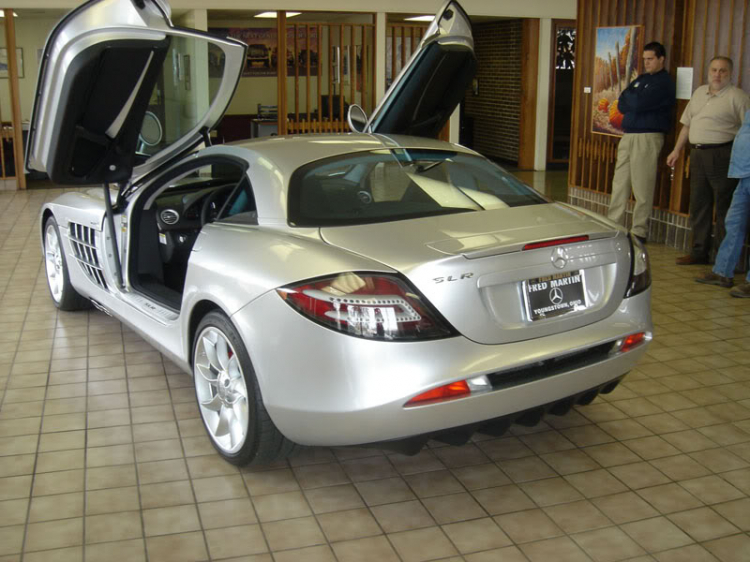 Siêu xe SLR MacLaren 2006 Mercedes