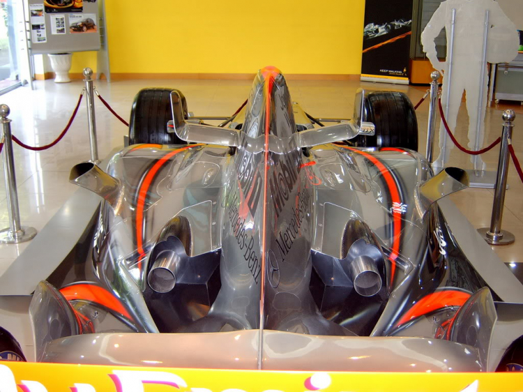 McLaren in Hanoi McLaren in Hanoi