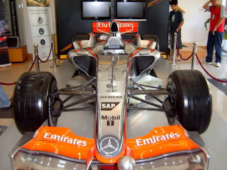 McLaren in Hanoi