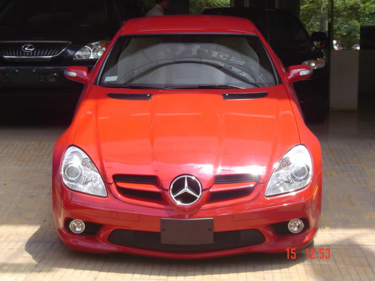 Lại 1 em SLK55 AMG đỏ chót!