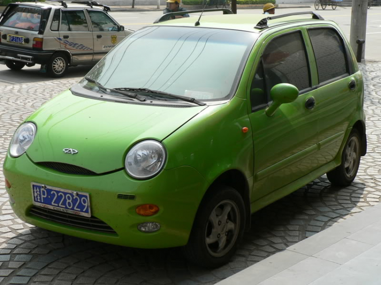 Mấy chiếc xe bên Tàu. Mấy chiếc xe bên Tàu.