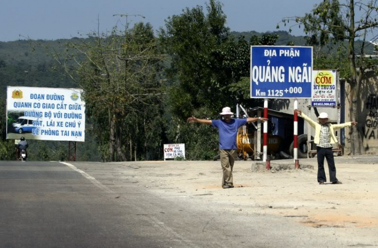 lượm lặt QL1A