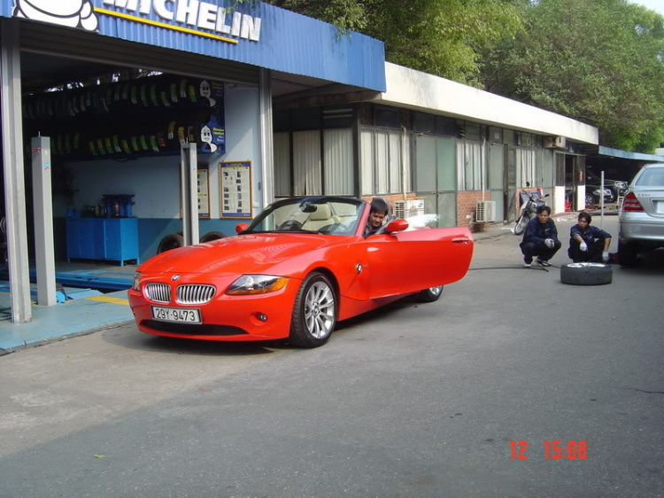 BMW Z4 red HN mời các bác...................