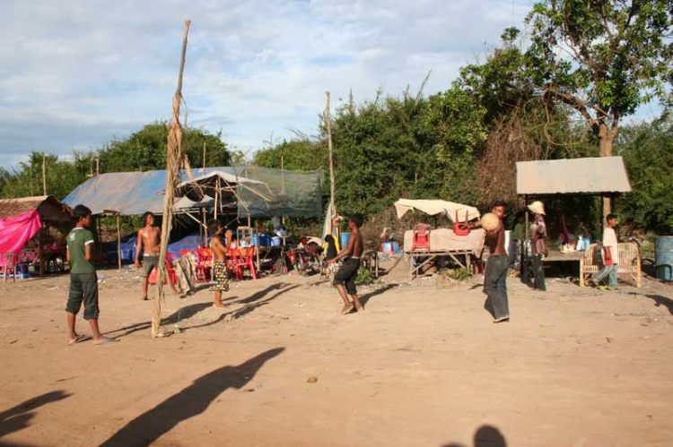 Ngày thứ 2 cùng với biển hồ Tonlesap