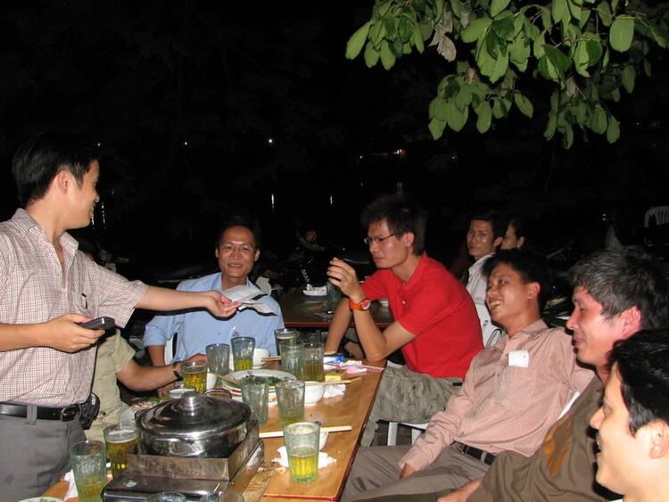 Bia hơi Hà Nội - OS - HN offline chào mùa hè