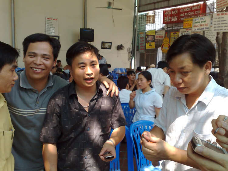 Bia hơi Hà Nội - OS - HN offline chào mùa hè