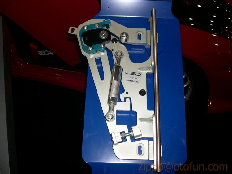 Phoenix BMW 650i Verticle Door