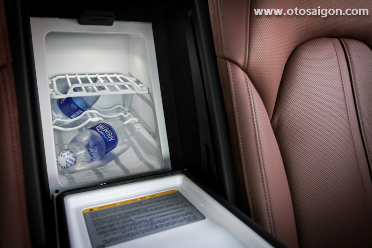 Trải nghiệm khoang lái thương gia trên Audi A8L 2014