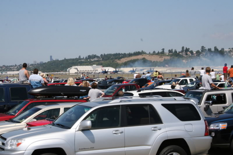 Viện bảo tàng Máy Bay.  Seafair airshow.