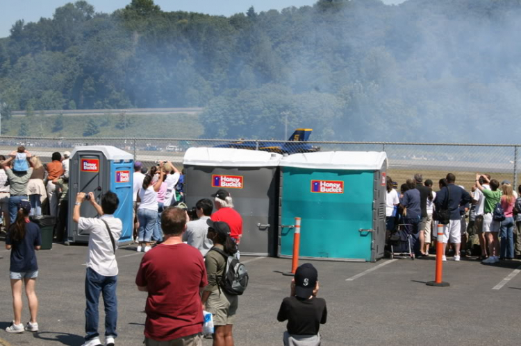 Viện bảo tàng Máy Bay.  Seafair airshow.