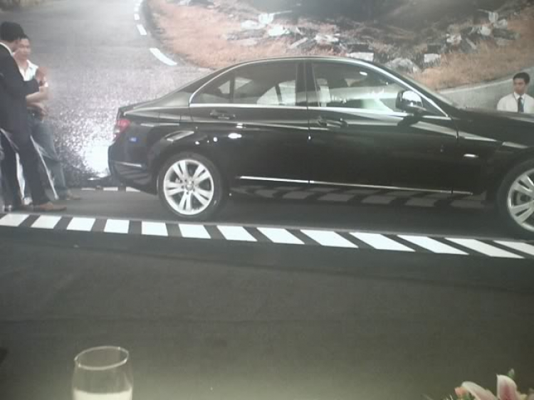 Lễ ra mắt hoành tráng của Mercedes C-class 2008 tại Hà Nội! Lễ ra mắt hoành tráng của Mercedes C-class 2008 tại Hà Nội!