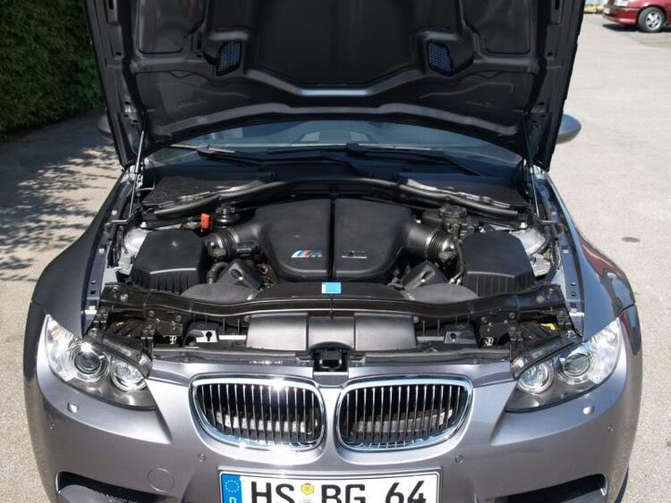 M3 độ động cơ V10 của M6