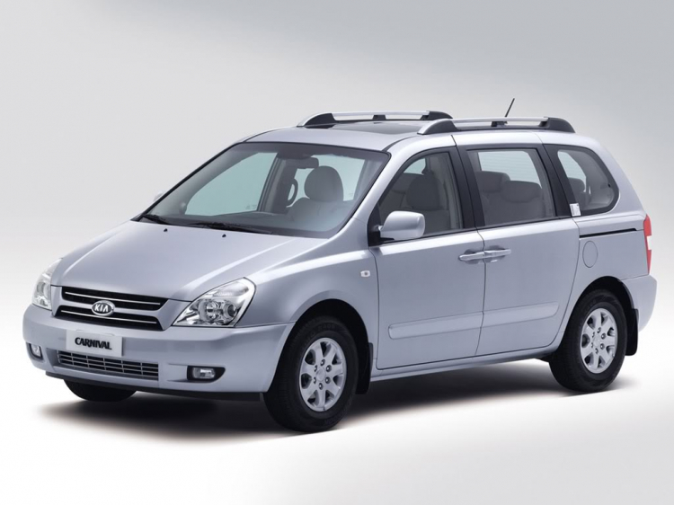 Địa chỉ mua Kia Carnival GS