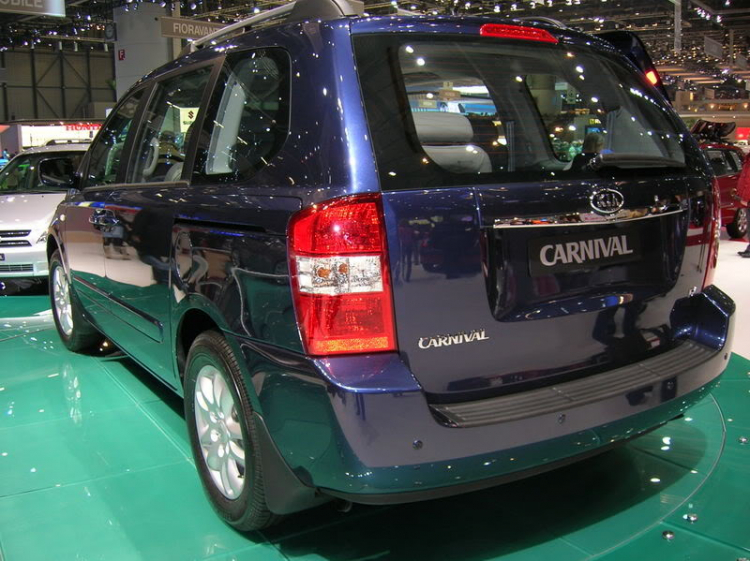 Địa chỉ mua Kia Carnival GS Địa chỉ mua Kia Carnival GS