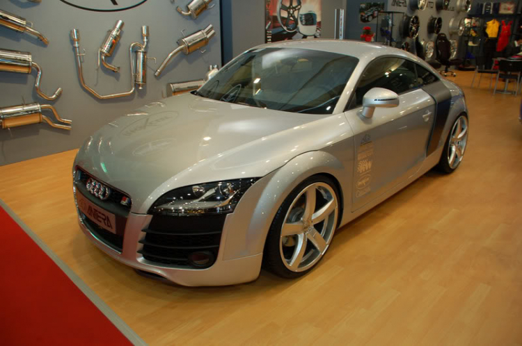 Audi TT độ theo R8 chăng?