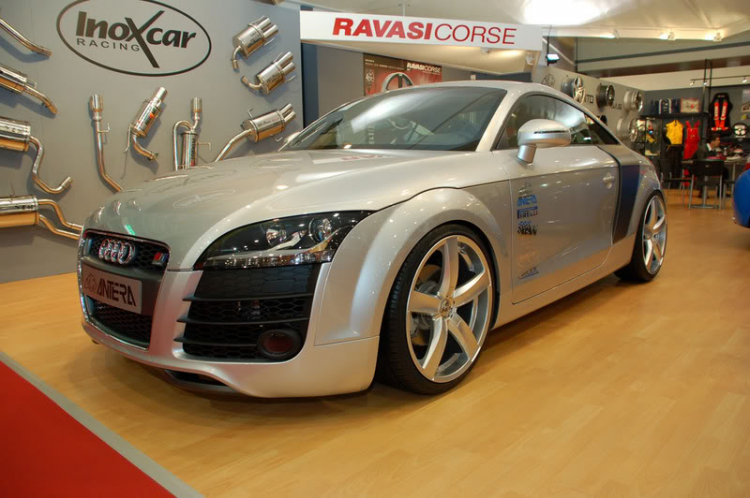 Audi TT độ theo R8 chăng?