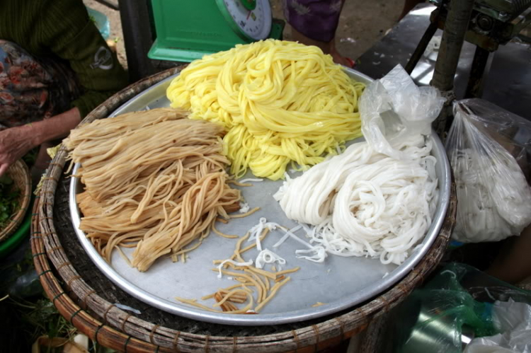 Nam du ký- hồi ức 1 chuyến đi. Nam du ký- hồi ức 1 chuyến đi.