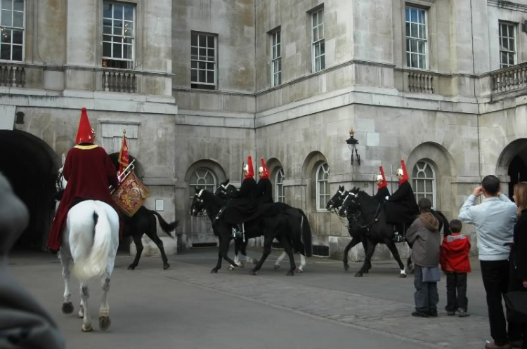 UK - Đất nước có cuộc sống đắt đỏ vào hàng nhất thế giới