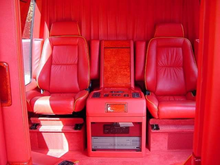 Sultan và 3.000 "thứ phi" Sultan và 3.000 "thứ phi"