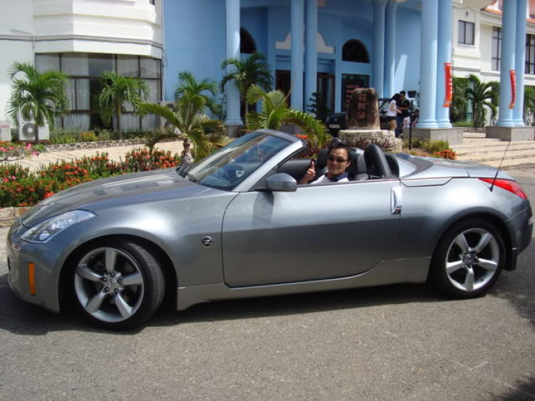 Mới đi lao động chụp được em Nissan 350Z Mới đi lao động chụp được em Nissan 350Z