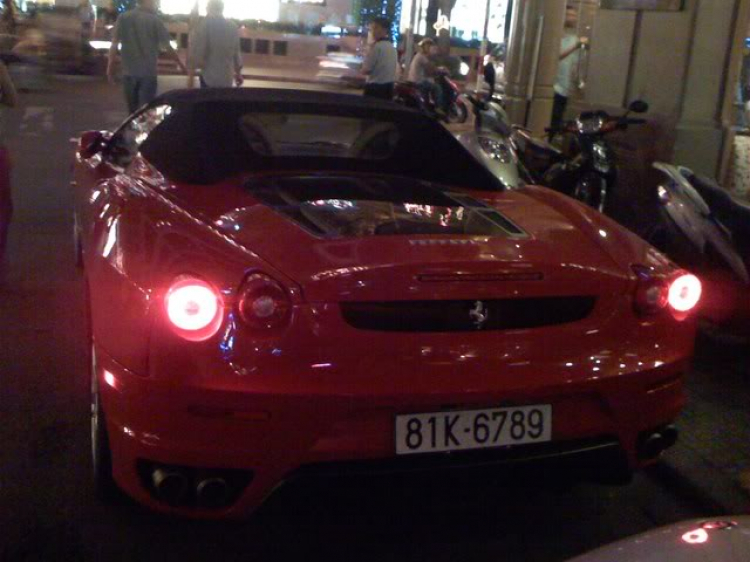 F430 spider trên đường