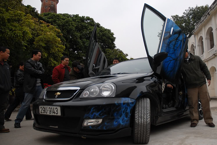 LAC điên Lambo door