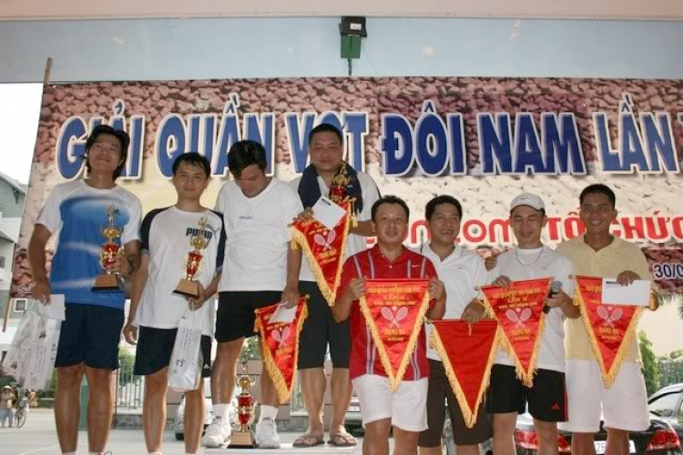 -Giải đôi OS Tennis Club vào ngày 30/3/2008 . -Giải đôi OS Tennis Club vào ngày 30/3/2008 .