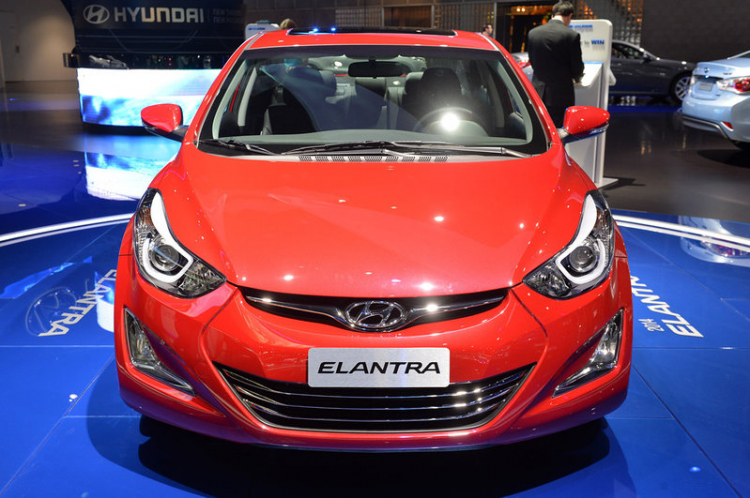 Hyundai Elantra 2014 có giá từ 649 triệu đồng tại Việt Nam