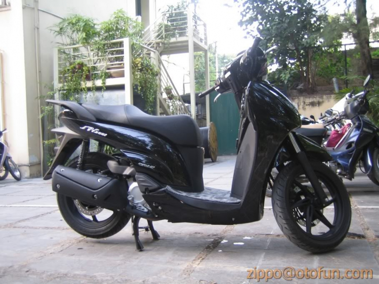 Bán SH300i mới mua