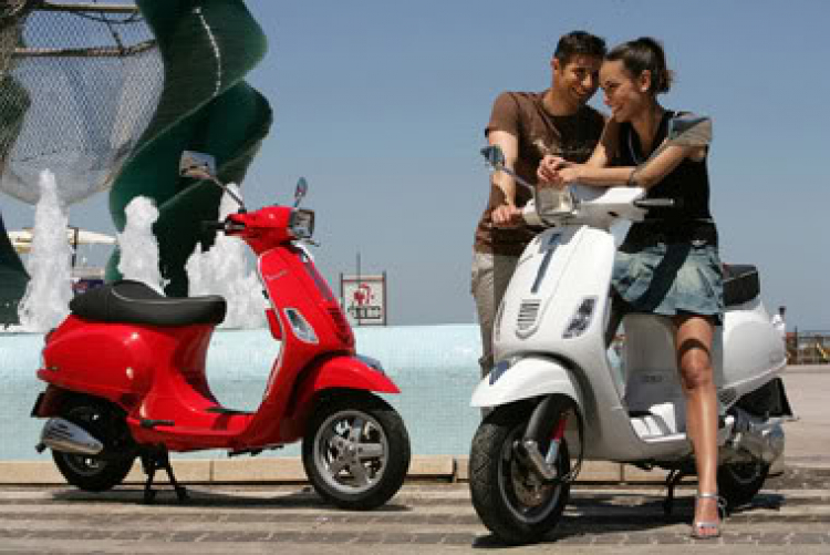 Piaggio Vespa LX150 ^^