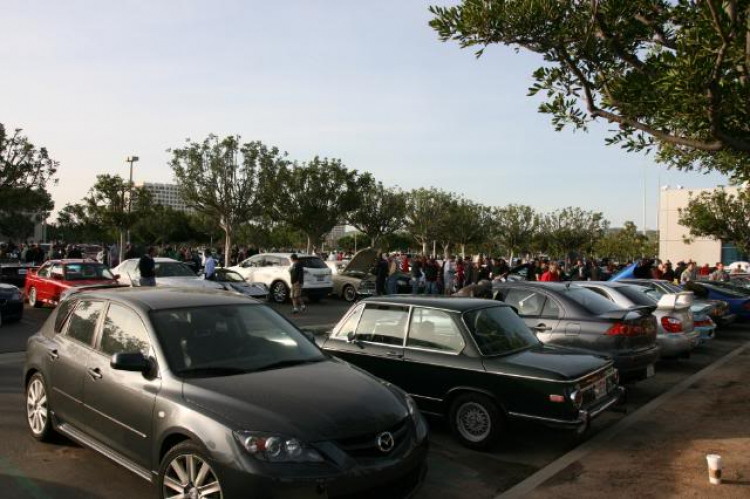 Cars and coffee meet: nhiều xe xịn tại Nam Cali