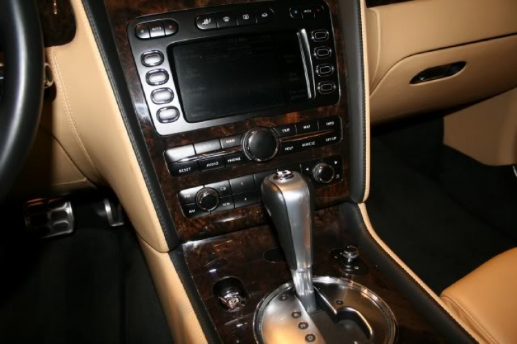 2004 BENTLEY CONTINENTAL GT Black/Tan Int. w/ Burr Veneers